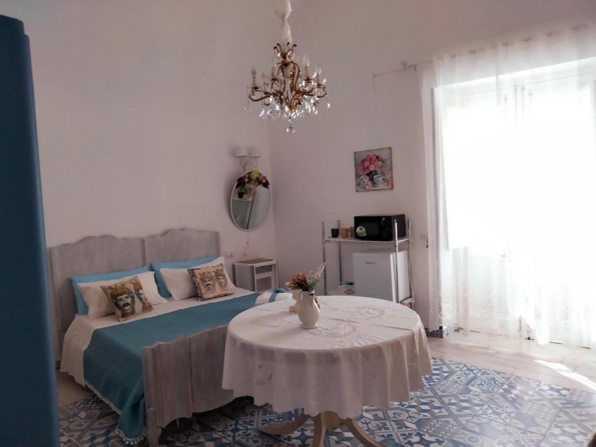 Le Lanterne Di Terrasini Hotel Kültér fotó