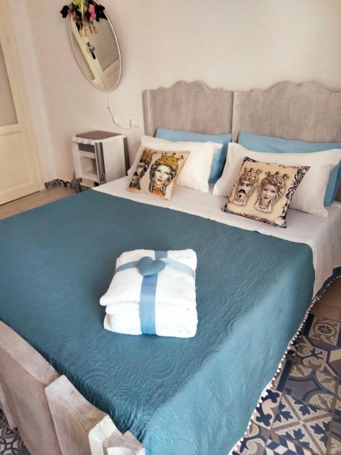 Le Lanterne Di Terrasini Hotel Kültér fotó